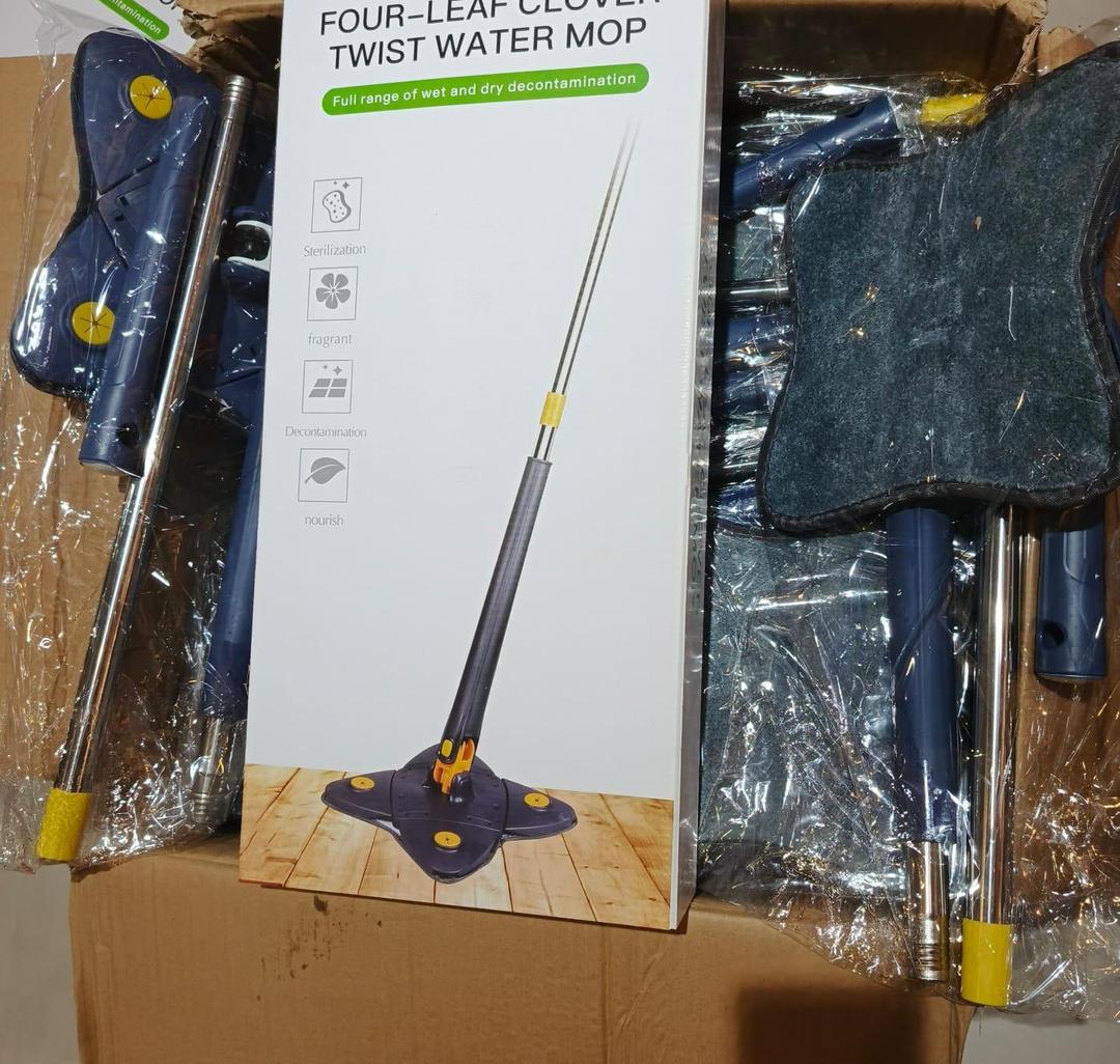360° Rotating Triangular Flat Mop with Extendable Handle